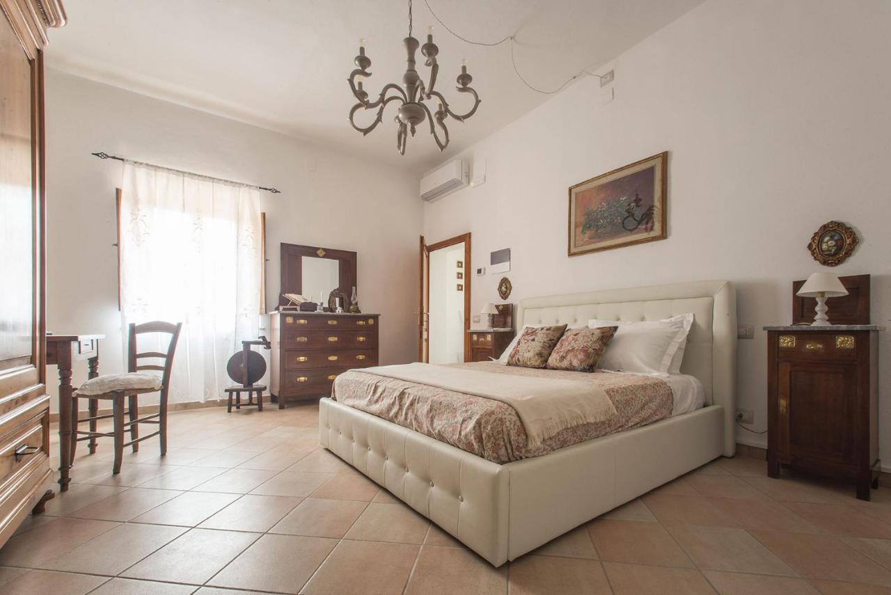 Готель A Casa Di Irma E Nilo Палайя Екстер'єр фото